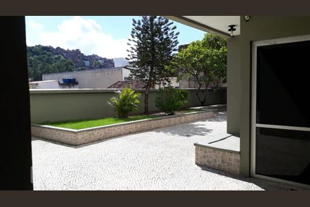 Apartamento à venda com 80m², 2 quartos e 1 vaga Apartamento à venda com 80m², 2 quartos e 1 vagaÁrea comum