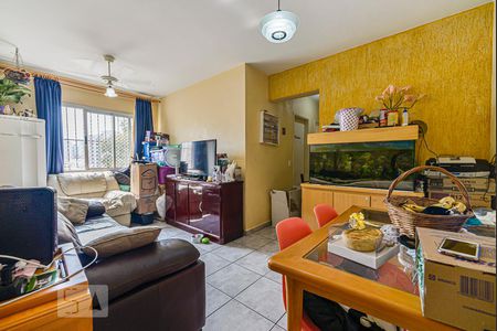 Sala de apartamento à venda com 3 quartos, 58m² em Vila Gumercindo, São Paulo