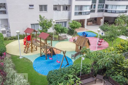 Apartamento à venda com 83m², 2 quartos e 1 vaga Apartamento à venda com 83m², 2 quartos e 1 vagaÁrea Comum - Playground