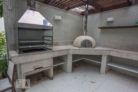 Apartamento à venda com 83m², 2 quartos e 1 vaga Apartamento à venda com 83m², 2 quartos e 1 vagaÁrea comum - Churrasqueira