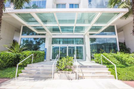 Apartamento à venda com 83m², 2 quartos e 1 vaga Apartamento à venda com 83m², 2 quartos e 1 vagaHall de Entrada