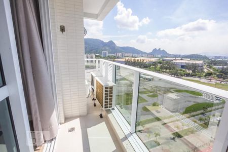 Apartamento à venda com 83m², 2 quartos e 1 vaga Apartamento à venda com 83m², 2 quartos e 1 vagaSuíte 2 Varanda