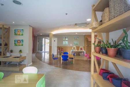 Apartamento à venda com 83m², 2 quartos e 1 vaga Apartamento à venda com 83m², 2 quartos e 1 vagaÁrea comum kids place