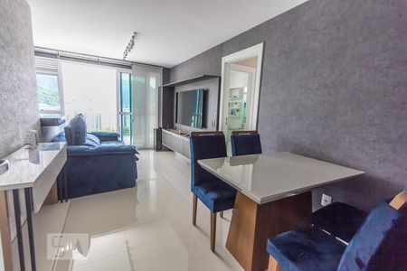 Sala de apartamento à venda com 2 quartos, 83m² em Barra da Tijuca, Rio de Janeiro