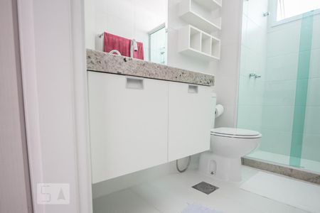 Apartamento à venda com 83m², 2 quartos e 1 vaga Apartamento à venda com 83m², 2 quartos e 1 vagaBanheiro Suíte 2