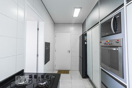 Apartamento para alugar com 96m², 2 quartos e 2 vagasCozinha