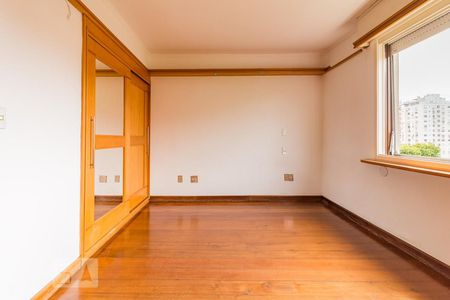 Dormitório de apartamento à venda com 2 quartos, 88m² em Cristal, Porto Alegre