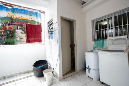 Casa à venda com 431m², 6 quartos e 2 vagasCasa B - Área de Serviço