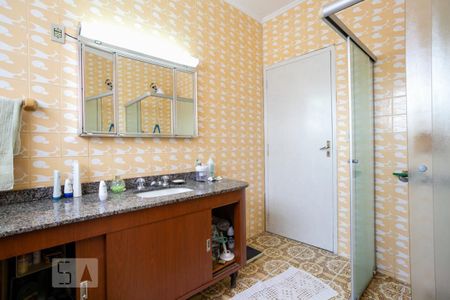 Casa à venda com 431m², 6 quartos e 2 vagasCasa B - Banheiro