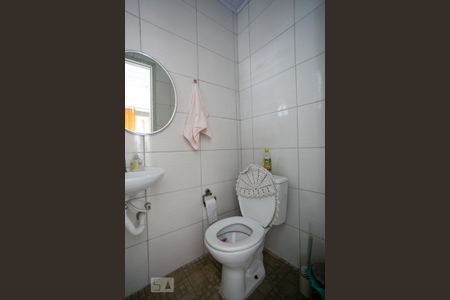 Casa à venda com 431m², 6 quartos e 2 vagasCasa B - Banheiro de Serviço