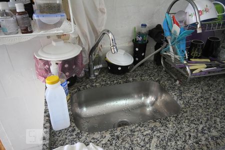 Apartamento à venda com 54m², 2 quartos e sem vagaCozinha