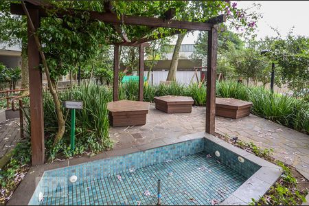 Apartamento para alugar com 60m², 2 quartos e 1 vagaÁrea comum