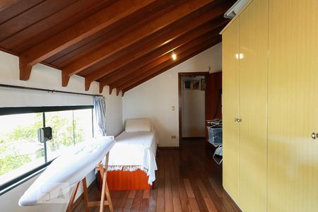 Casa para alugar com 477m², 4 quartos e 6 vagasQuarto 4