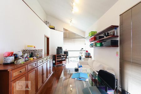 Casa para alugar com 477m², 4 quartos e 6 vagasSala 3