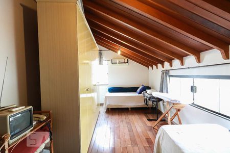 Casa para alugar com 477m², 4 quartos e 6 vagasQuarto 4