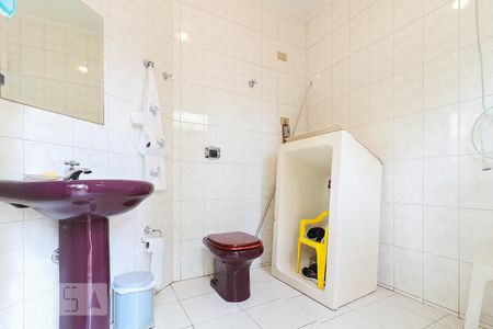 Casa para alugar com 477m², 4 quartos e 6 vagasBanheiro da Piscina