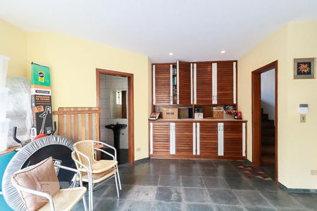 Casa para alugar com 477m², 4 quartos e 6 vagasSalão de Festas