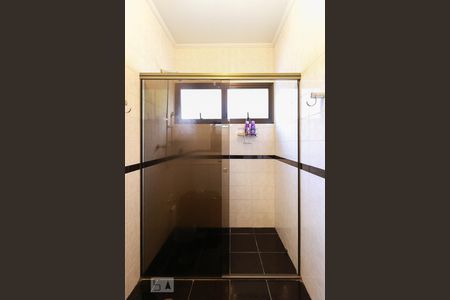 Casa para alugar com 477m², 4 quartos e 6 vagasBanheiro da Suíte 3