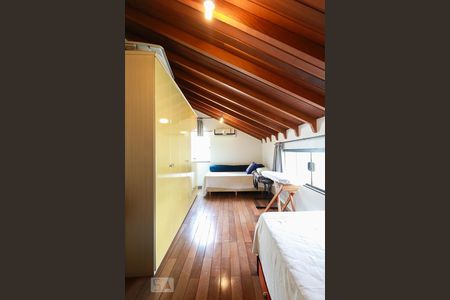 Casa para alugar com 477m², 4 quartos e 6 vagasQuarto 4