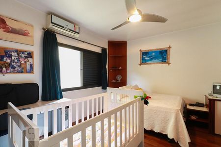 Casa para alugar com 477m², 4 quartos e 6 vagasQuarto 3 - Suíte