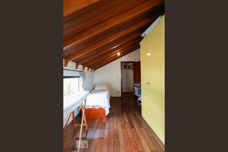 Casa para alugar com 477m², 4 quartos e 6 vagasQuarto 4