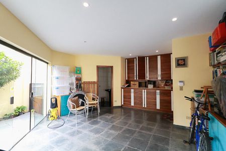 Casa para alugar com 477m², 4 quartos e 6 vagasSalão de Festas