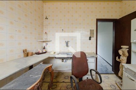 Casa à venda com 280m², 5 quartos e 7 vagasCozinha