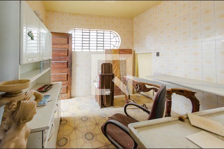 Casa à venda com 280m², 5 quartos e 7 vagasCozinha