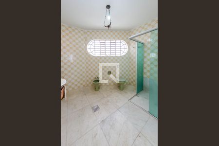 Casa à venda com 280m², 5 quartos e 7 vagasBanheiro