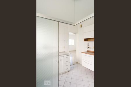 Apartamento para alugar com 68m², 3 quartos e 1 vagaÁrea de serviço