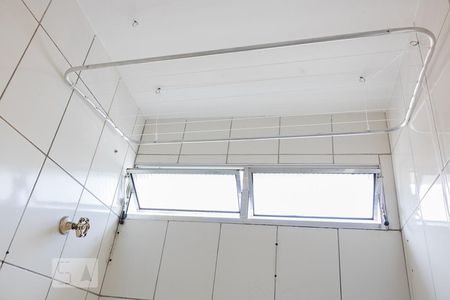 Banheiro e Área de Serviço de kitnet/studio à venda com 1 quarto, 24m² em República, São Paulo