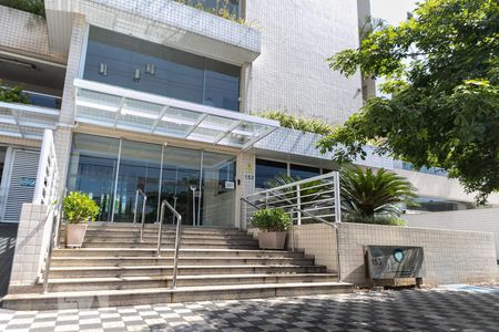 Apartamento para alugar com 94m², 2 quartos e 2 vagas Apartamento para alugar com 94m², 2 quartos e 2 vagasFachada