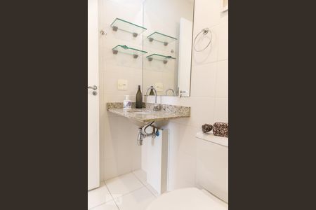 Apartamento para alugar com 94m², 2 quartos e 2 vagasBanheiro da suíte