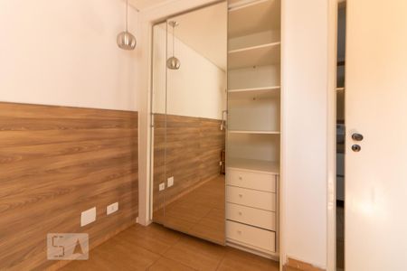 Apartamento à venda com 56m², 2 quartos e 2 vagas Apartamento à venda com 56m², 2 quartos e 2 vagasSuíte