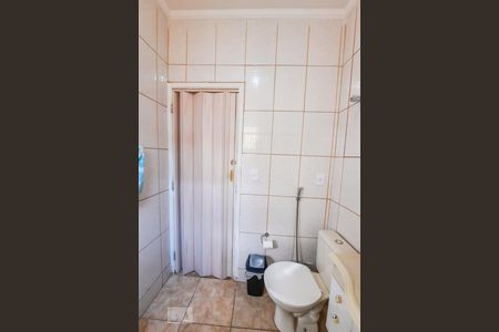 Casa à venda com 114m², 2 quartos e 2 vagasBanheiro