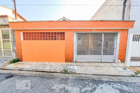Casa à venda com 114m², 2 quartos e 2 vagasFachada 