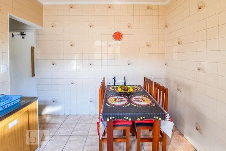 Casa à venda com 114m², 2 quartos e 2 vagasCozinha