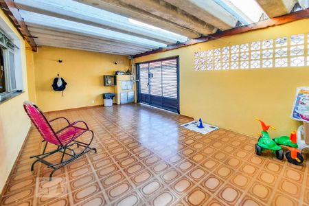 Casa à venda com 114m², 2 quartos e 2 vagasGaragem