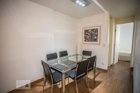 Apartamento à venda com 50m², 2 quartos e 1 vagaSala de Jantar