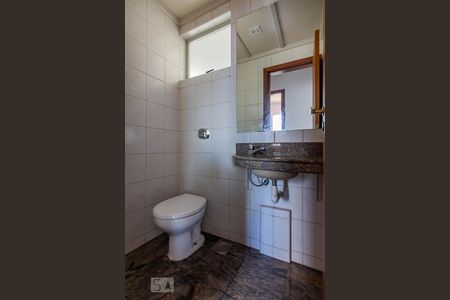 Lavabo  de apartamento para alugar com 1 quarto, 70m² em Anchieta, Belo Horizonte
