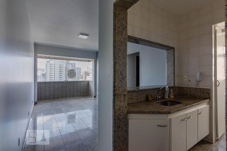 Sala  de apartamento para alugar com 1 quarto, 70m² em Anchieta, Belo Horizonte