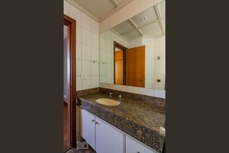 Apartamento para alugar com 70m², 1 quarto e 1 vaga Apartamento para alugar com 70m², 1 quarto e 1 vagaBanheiro Quarto Suíte