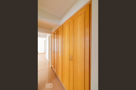 Apartamento à venda com 85m², 2 quartos e 1 vagaCorredor Quartos