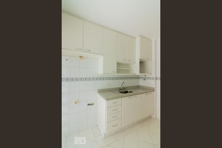 Apartamento à venda com 85m², 2 quartos e 1 vagaCozinha