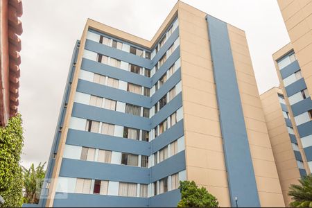 Fachada do bloco de apartamento para alugar com 1 quarto, 50m² em Alves Dias, São Bernardo do Campo