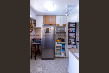 Apartamento para alugar com 100m², 1 quarto e 2 vagas Apartamento para alugar com 100m², 1 quarto e 2 vagasCozinha