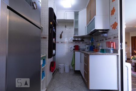 Apartamento para alugar com 100m², 1 quarto e 2 vagas Apartamento para alugar com 100m², 1 quarto e 2 vagasCozinha