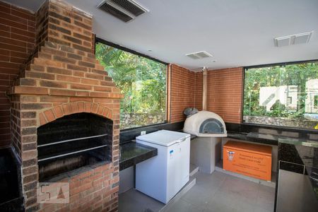 Apartamento para alugar com 100m², 1 quarto e 2 vagas Apartamento para alugar com 100m², 1 quarto e 2 vagasÁrea comum - Churrasqueira