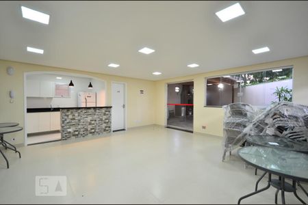 Apartamento à venda com 61m², 2 quartos e 1 vagaSalão de Festas