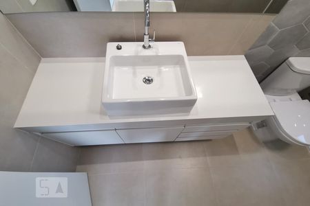 Banheiro Corredor de apartamento para alugar com 2 quartos, 58m² em Vila Andrade, São Paulo